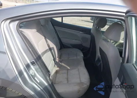 2018 Hyundai Elantra Sel z USA, uszkodzony, nr VIN KMHD84LF8JU534838